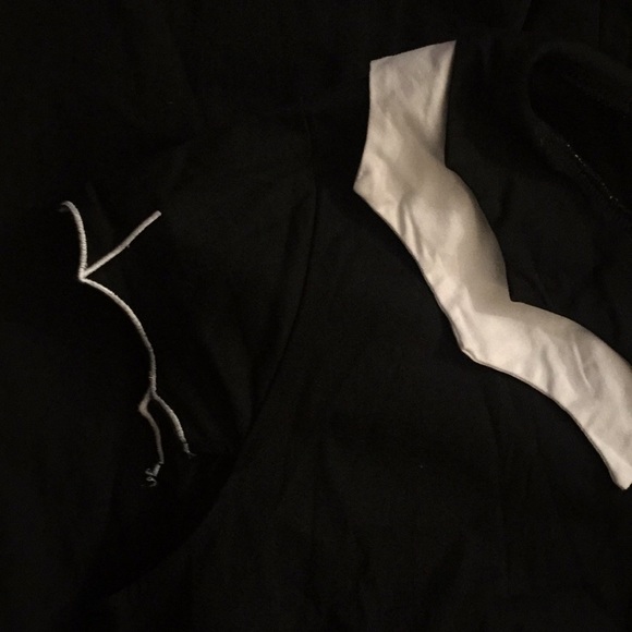 Spider web dress - Picture 4 of 4